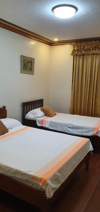 Casa Familya Hotel Batac Buitenkant foto