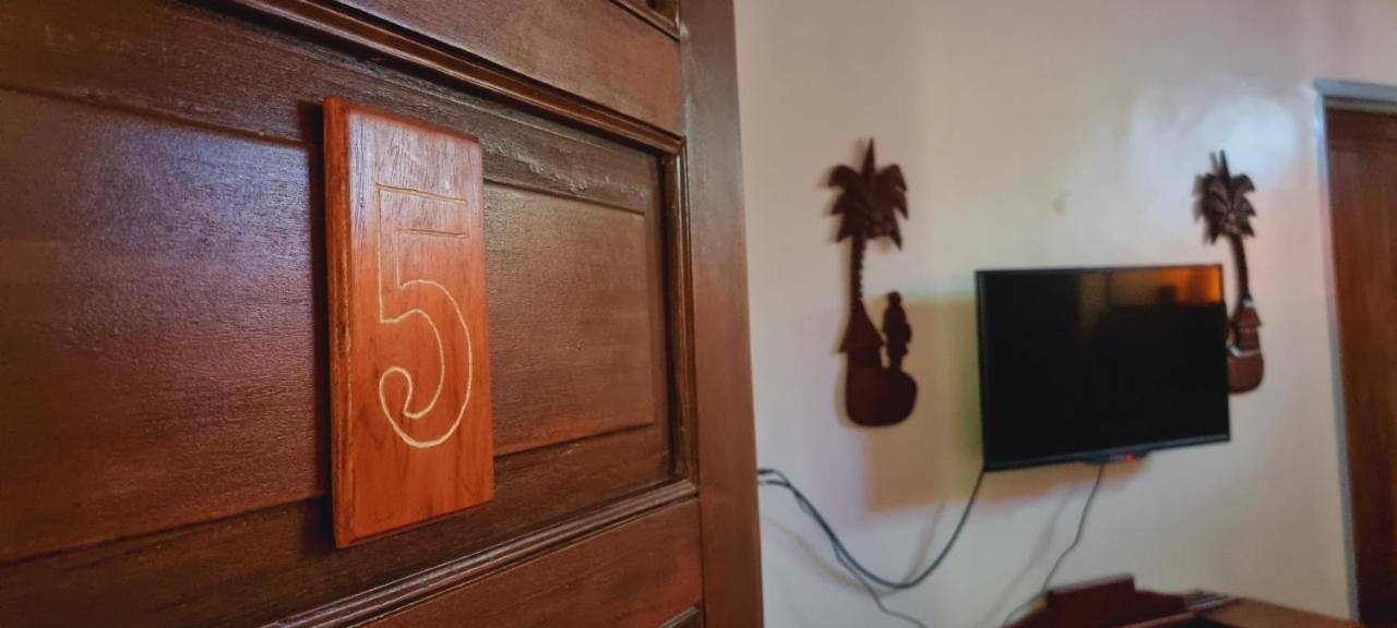 Casa Familya Hotel Batac Buitenkant foto